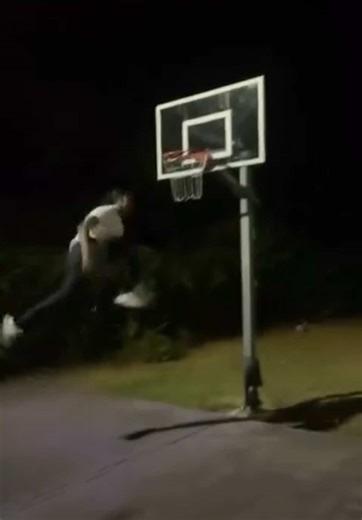 High School Dunk Highlights in Basketball