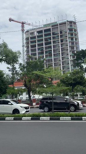 Angkatan 2026 udah siap nyobain gedung baru FK UNAIR #unair #universitasairlangga #fkunair #fyp #foryoupage