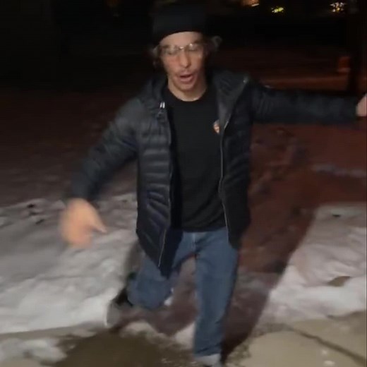 (Cartoon sound effects) #falling #fallingedit #funnyedits #editing #fyp #fypシ #viral #actives #edit #alightmotion #videostar