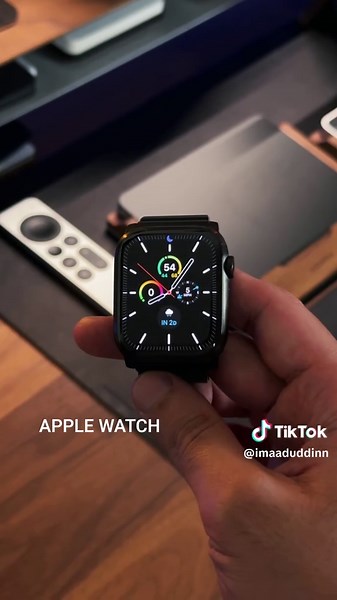 My All-Apple Everyday Carry: Essentials You Need