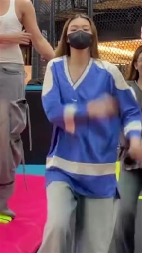 Poganda at Kaibigan: Stacey sa Bini