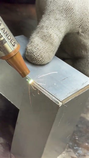 Revolutionize Aluminum Welding: Handheld Laser Welding Machine Unveiled