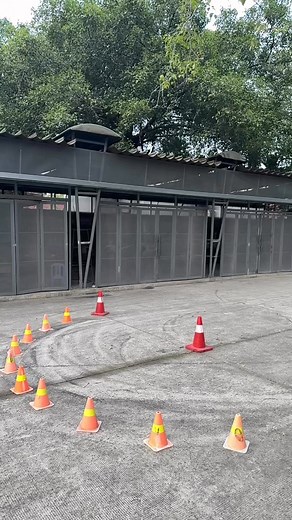 1.3M views · 3.6K reactions | Skill quay xe siêu mượt  (Clip biểu diễn - Không thử) #CCC #Srider #Hyper #Ducati #Drift | Srider Vietnam - Sân Tập Lái Xe Moto | Facebook