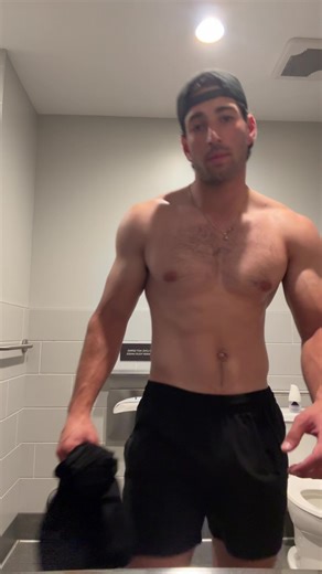 aaronwhz (@aaronwhz)’s videos with original sound - Mercy🐈‍⬛