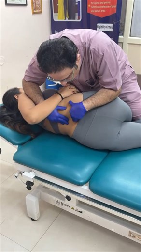 Chiropractorsss on Instagram: "Back adjustment by chiropractic #chiropractic #chiropractor #physiotherapy #stretching #chiropracticreels #chiropractorsreels #chiropracticadjustment #chiropracticindia #chiropracticcare #chiropracticcracks #chiropractorsss"