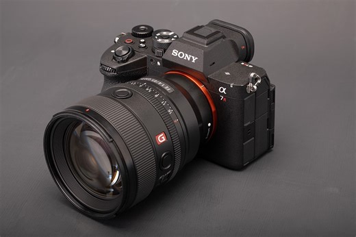 Sony's a7R VI comes speeding out of the studio