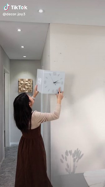 Exploring the Hidden World of Corner Clock Decor