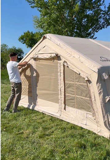 Tente Gonflable Immense pour le Glamping: Installation et Test