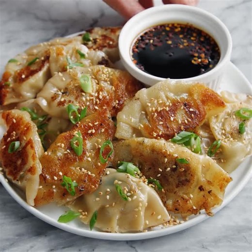 DAMN DELICIOUS on Instagram: "Homemade potstickers! 🥟 So easy to make, completely customizable, packed full of flavor, freezer-friendly, and better than any restaurant (and store-bought) version. LINK IN BIO. https://damndelicious.net/2018/05/23/garlic-ginger-chicken-potstickers/"