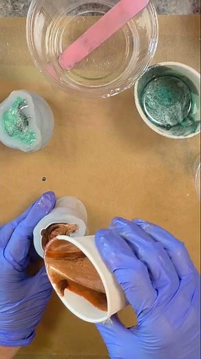 New Mica Powders = Immediate Resin Pour 😂