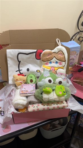 Order #4 — TWO large mystery scoops for Caryn 💚🤍 Cream green vibes, Hello Kitty a touch of Kuromi… Keroppi is limited but we’ll see what magic we pull 🐸✨ #mysteryscoops #scoopshop #packanorderwithme #kawaiiaesthetic