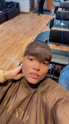 41K views · 401 reactions | I’m so happy 來 Thank you @blondbrowngyrl for cutting my hair perfectly and styling it to perfection! & you @simeon_realdill you exceeded my expectations 梁 Thank you #Club51 | englewoodbarbie | Facebook