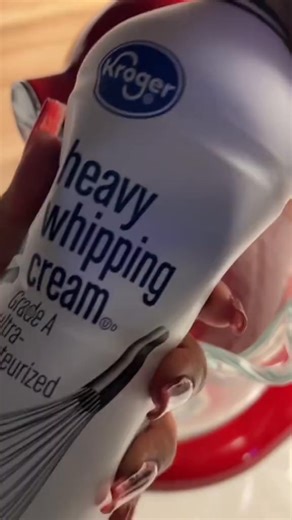 Showing you how to make homemade butter (again) bc a shortage won’t stop us #homemadebutter #homemadebuttermilk #buttershortage #butterboard #foodtok #foodtokph #butterrecipe #butter | Enthralling.asians