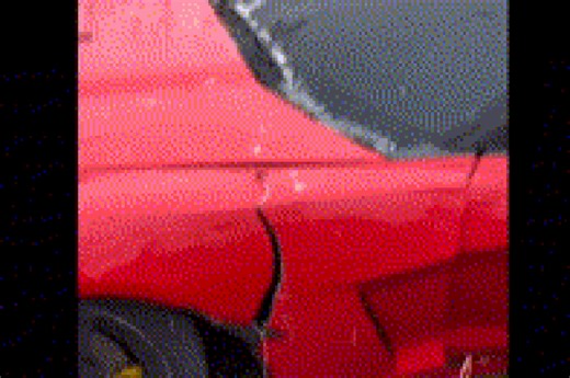 Siêu xe 'te tua' trong tay chủ mới chỉ sau 5 phút rời showroom