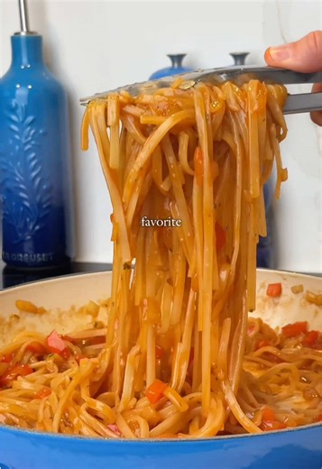 Easy & Saucy Veggie Stir Fry recipe (FULL RECIPE LINKED IN BIO!) 🔥 This easy vegetable stir fry recipe is a go-to easy recipe for busy weeknights, perfect for home cooks looking for a healthy meal the whole family will love… even picky eaters! I love using thrive market for all my grocery needs, I save so many $$ on each order!✨ #thrivemarketpartner #groceryrestock #grocerysavings #healthyfoods #veggiestirfryrecipe