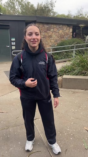 We’re host sisters…🇯🇵#zoo #adventure