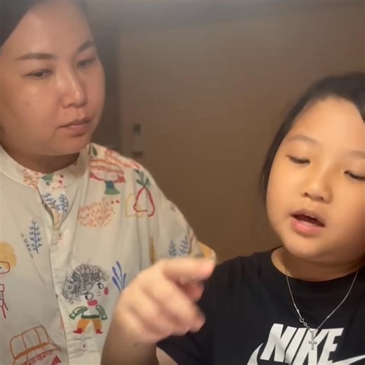 With Geniebook, you and your child can get access to: ✅ AI-personalised worksheets tailored to your child’s abilities ✅ Instant solutions and explanations ✅ Library of over 300,000 MOE-aligned questions ✅ LIVE online classes to reinforce key concepts ✅ Real-time homework help from experienced teachers ✅ Progress rewards to help your child stay engaged in learning Instead of buying countless assessment books, all you need is just a Geniebook subscription to power up your child's academics. Try it