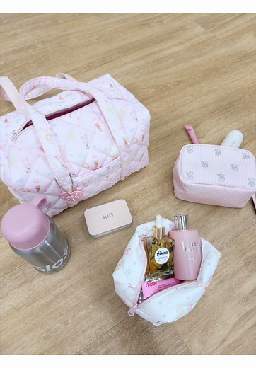 grwm for ballet 🎀🩰💫💫 - outfit: @Intimissimi top @Angel Ruche trousers @Repetto warm up boots @BLOCH Dance pointe shoes @sweetly 🤍 bag & makeup bag - products used: @Gisou hair oil @Tangle Teezer hair brush @Diorbeauty blush stick & highlighter @pradabeauty mascara @rhode skin mirror, lip liner, lip peptide gloss & glazing mist @Juliette has a gun powder love perfume @chanel.beauty hand cream - #ballerina #grwm #asmr #fyp #viral