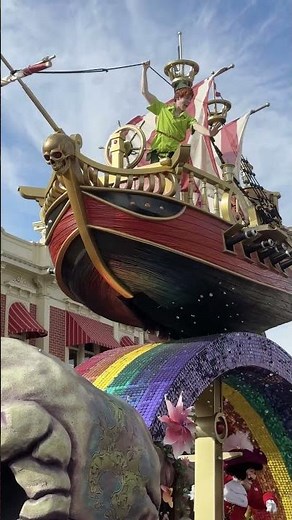 That’s Peter Pan way up there.