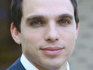 Adjuvant vs Neoadjuvant Androgen-Deprivation Therapy With Radiotherapy for Prostate Cancer