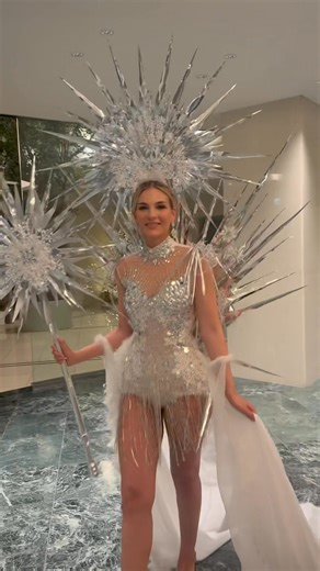 NATIONAL COSTUME COMPETITION - MISS INTERNATIONAL 2025, YAMANASHI - JAPAN ✨🇯🇵👑🇩🇰✨ 16 November 2025 The Snow Queen ❄️❄️❄️ The National Costume of Miss Denmark is inspired by the beloved fairy tale “The Snow Queen” and reimagined by the renowned designer Louiz Tran. The story follows the brave journey of a girl named Gerda who embarks on a perilous quest to rescue her friend Kai from the icy clutches of the Snow Queen. Written by the famed Danish author Hans Christian Andersen, the tale first