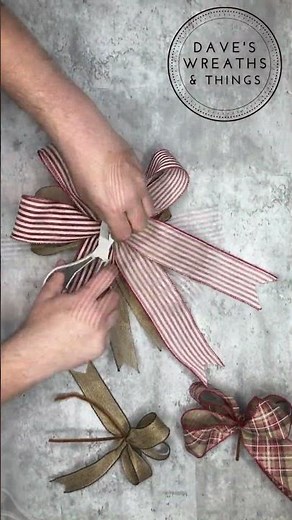 Classic Christmas Grapevine Wreath - Shorts - #christmas @DavesWreaths