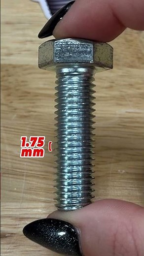 The difference between thread pitch and thread count! #tools #hardware #automotive #garage #mechanic