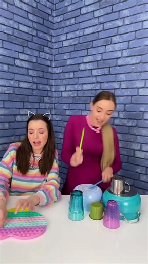 Can you guess the song? 😎🎶 #GuessTheSong #GuessTheSongChallenge #PopIts #WhatsGoingOn