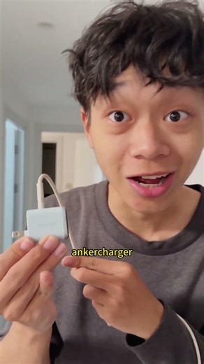 Anker is even using AI in their power adapters! This will be a game-chang#AnkerSmartDisplayCharger