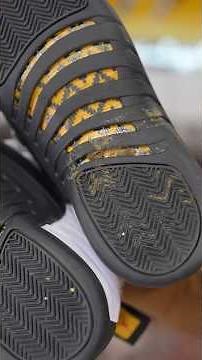 I STEPPED IN DOGSH!T IN THE NEW AIR JORDAN 12 TAXI SNEAKERS SO YOU DON'T HAVE TO!