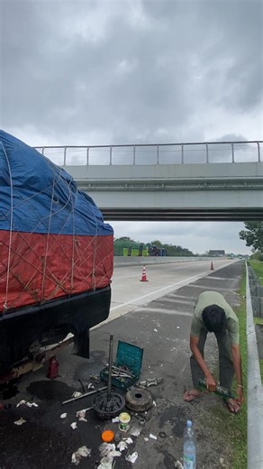 Storing a Mitsubishi L300 Pickup: Tips and Tricks