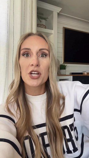 🗓️ Our Winter Quarter schedule is officially live, and Enrollment begins Nov. 11th! 💙 Winter is when students build habits that last. Find the perfect class for your student and get ready to make real progress, week by week. 📈 Practice makes progress! ✅ | Foss Swim School