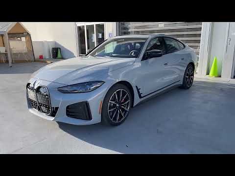 Tour the 2022 i4 M50 in Brooklyn Grey | 4K