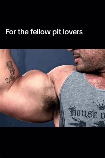 Aaron Fletcher. #bodybuilding #muscles #biceps #flex #flexing #pits #pittok