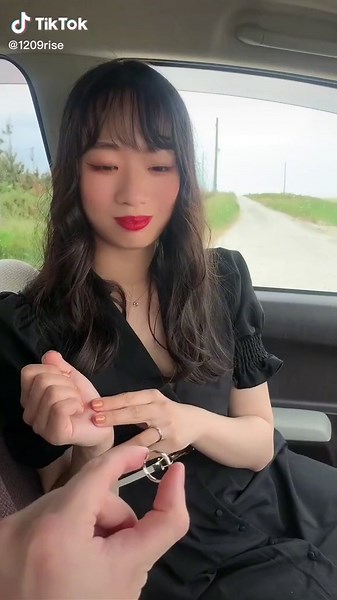 りせとルイス (@1209rise) - プロポーズ動画公開！感動の瞬間