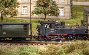 【模型轨道】德国萨克森蒸汽火车模型精细场景沙盘