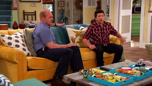 Good Luck Charlie - S4 E8 - Charlie 4, Toby 1