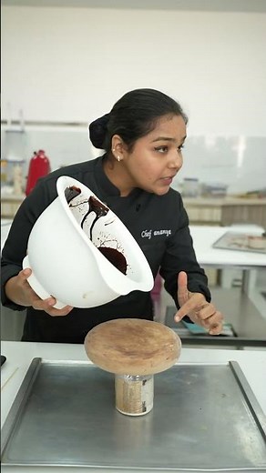 Mirror Glaze Perfection! Learn the Art of Entrement Cake Glazing