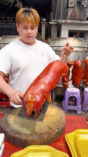 Perfect 👌 Roasted Suckling Pig 🐖 #food #viral #shorts