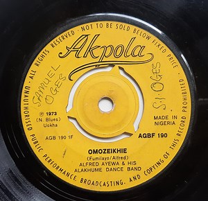 Alfred Ayewa & His Alakhume Dance Band - Omozeikhie