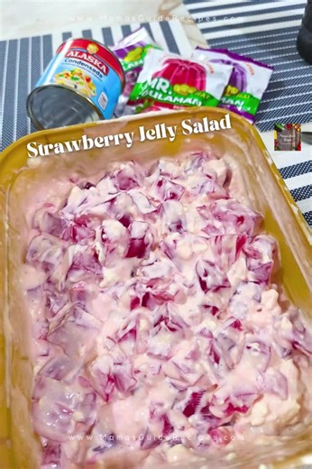 Strawberry Jelly Salad 🍓🍓 Visit us on our FB page..for more recipe ideas.. Mama's Guide Recipes!