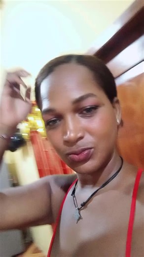 Videos de Adry.oficial (@adry.oficial) con “sonido original - 🦇”