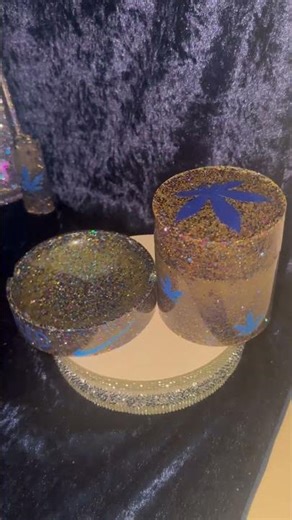 Rolling Tray Set Nike Inspired #diamond #420 #handmade #jewelry #rollingtray #beautiful