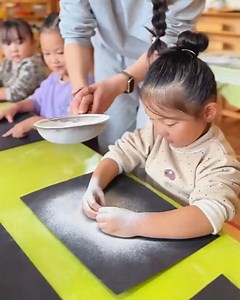 105K views · 807 reactions | Making shapes with powdered sugar! ✨ | DIY Panda | Facebook
