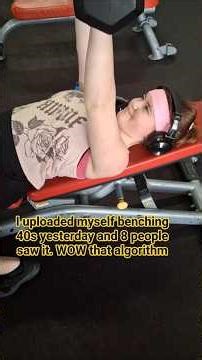 10 year old incline benches 40lb dumbbells PERFECTLY #gym #motivation