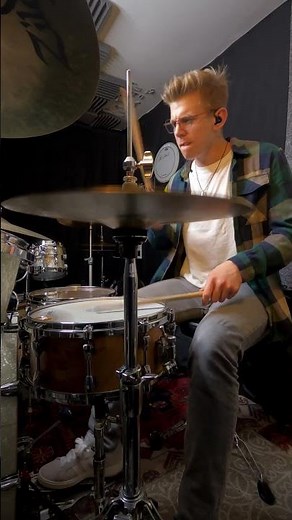 Eric Clapton - Pretending (Live in the Royal Albert Hall)