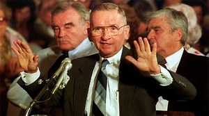 Billionaire presidential hopeful Ross Perot dead at 89