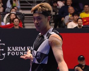 What a shot! 🙌 Follow live action: https://bwf.tv HSBC Sport #BWFWorldTour #SingaporeOpen2025 | BWF — Badminton World Federation