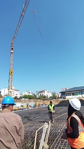 esmeray_ (@_esmeray0) adlı kullanıcının orijinal ses - __E.𝘴.𝘳.ꪖ.ꪑ__ ile oluşturduğu videoları