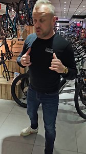 🌚 BLACK MONTH 🌚 CONCOURS 🍀 Le Black Friday arrive à grands pas ! A cette occasion, nous vous proposons une avalanche de bonnes affaire sur plus de 1000 vélos en stock et encore plus d'accessoires 🥳 Par exemple 🔥 vélo GRAVEL 3T carbone: 1699€ au lieu de 3399€ -50% 🔥 vélo ROUTE 3T carbone: 2330€ au lieu de 4659€ -50% 🔥 vélo VTT Cube Reaction C62 carbone -40%, à partir de 999€ Mais aussi... ✅ 15% sur Bianchi 2025 ✅ 20% sur VTTAE Cube ✅ 10% sur Cube 2025 ✅ 15% sur Polygon ✅ 20% sur toutes les